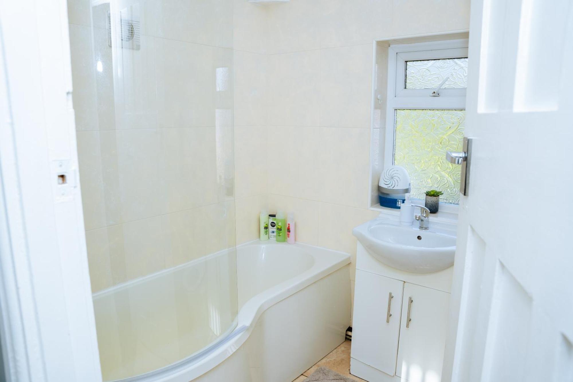 Modern 3Bed Home With Hot Tub Leeds  Exteriör bild