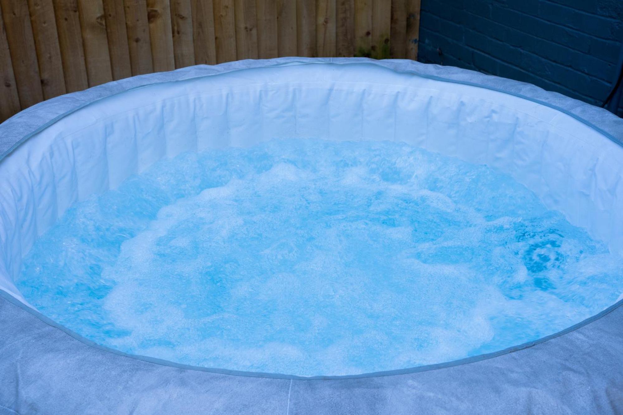 Modern 3Bed Home With Hot Tub Leeds  Exteriör bild